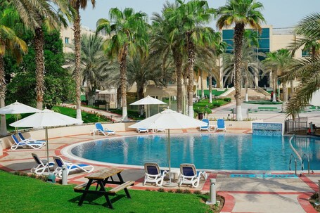 Metropolitan Al Mafraq Hotel - Image 73