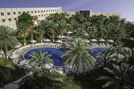 Metropolitan Al Mafraq Hotel - Image 33