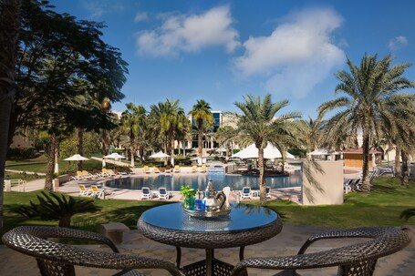 Metropolitan Al Mafraq Hotel - Image 53