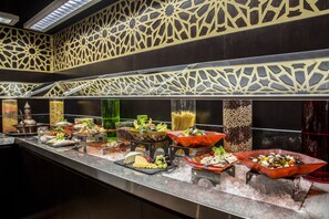 Daily buffet breakfast for a fee