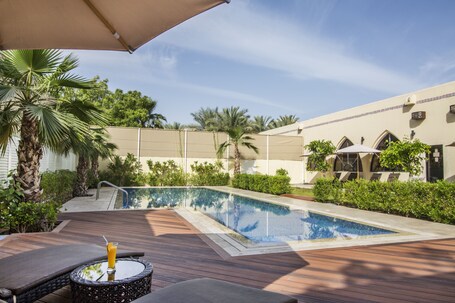 Metropolitan Al Mafraq Hotel - Image 52