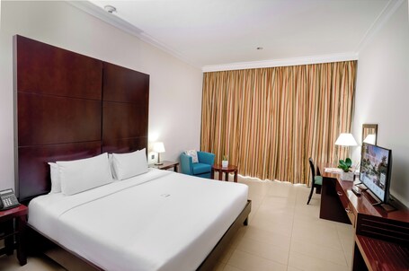 Metropolitan Al Mafraq Hotel - Image 92