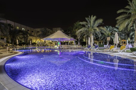 Metropolitan Al Mafraq Hotel - Image 72