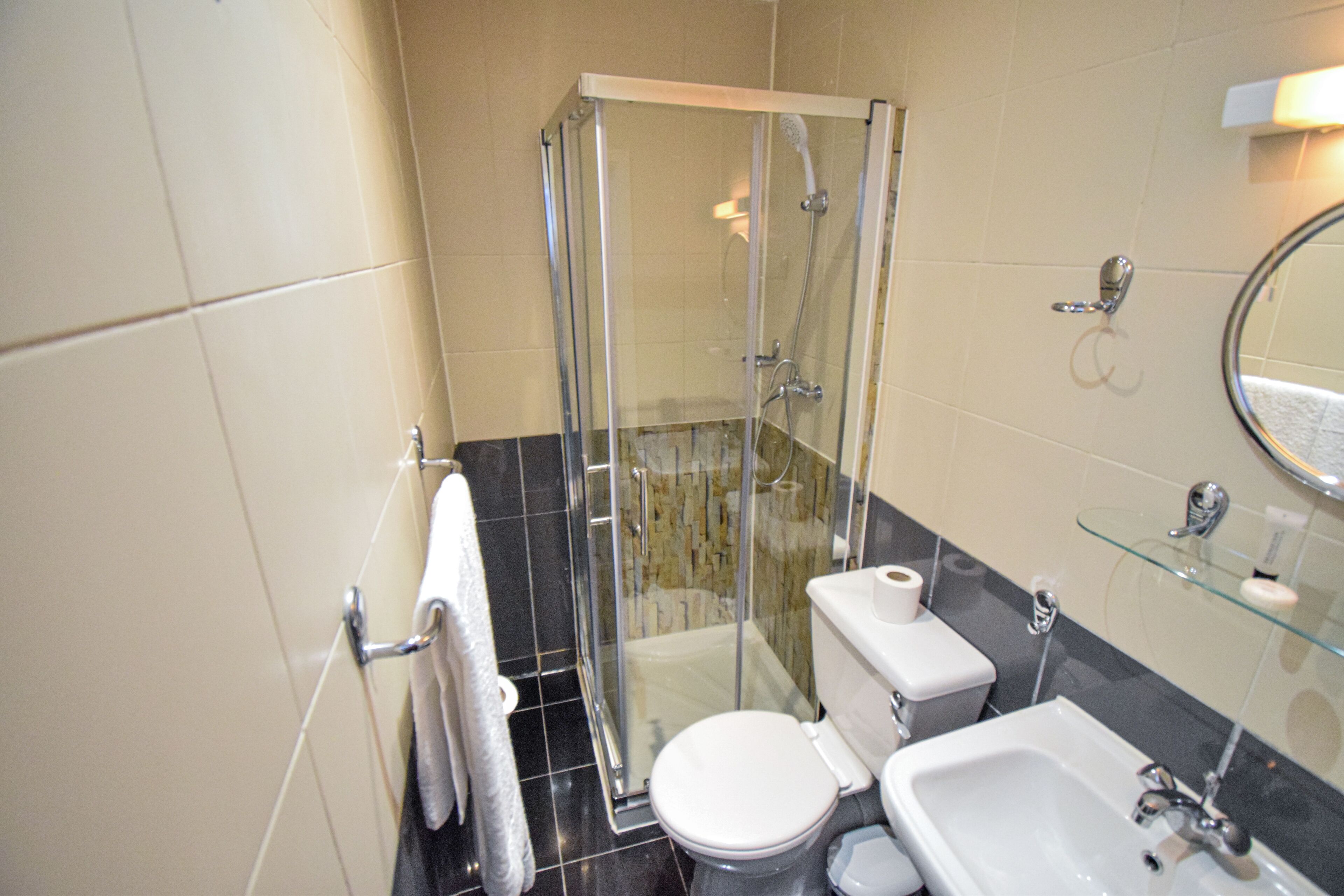 Photo - Pembridge Palace Hotel