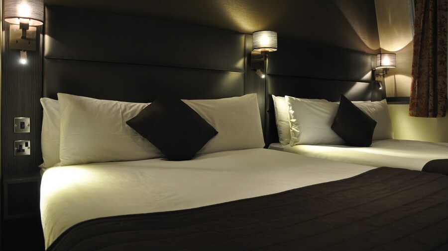 Brunel Hotel