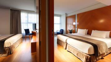 Literie hypoallergénique, couette en duvet d'oie, minibar