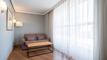 Hypoallergeen beddengoed, donsdekens, een minibar, een kluis op de kamer