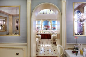 Daily buffet breakfast (EUR 18 per person)