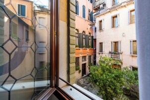 Family Suite, Annex Building no elevator