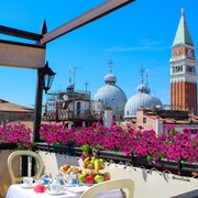 Colombina Hotel