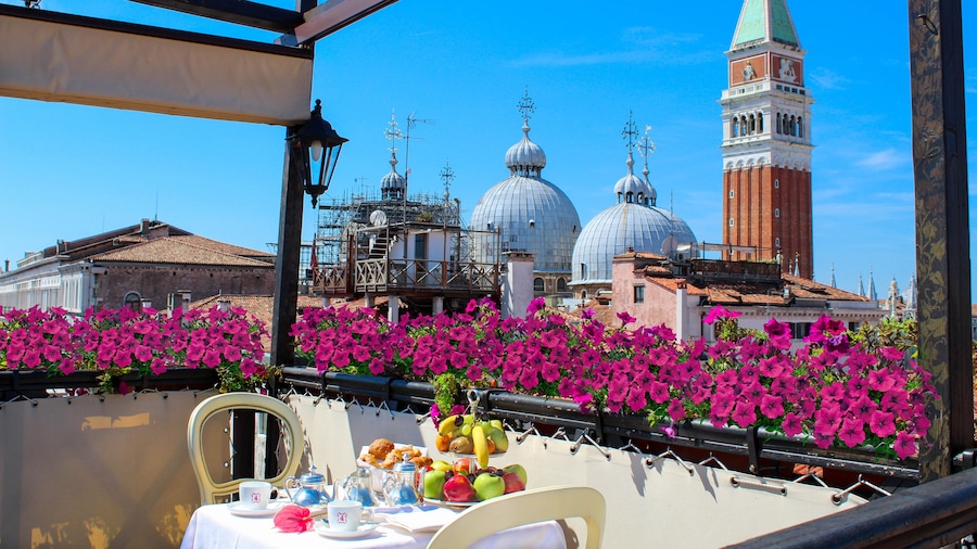 Colombina Hotel