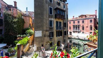 Junior Studio Suite, Canal View | View from room