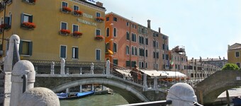 Hotel Arlecchino
