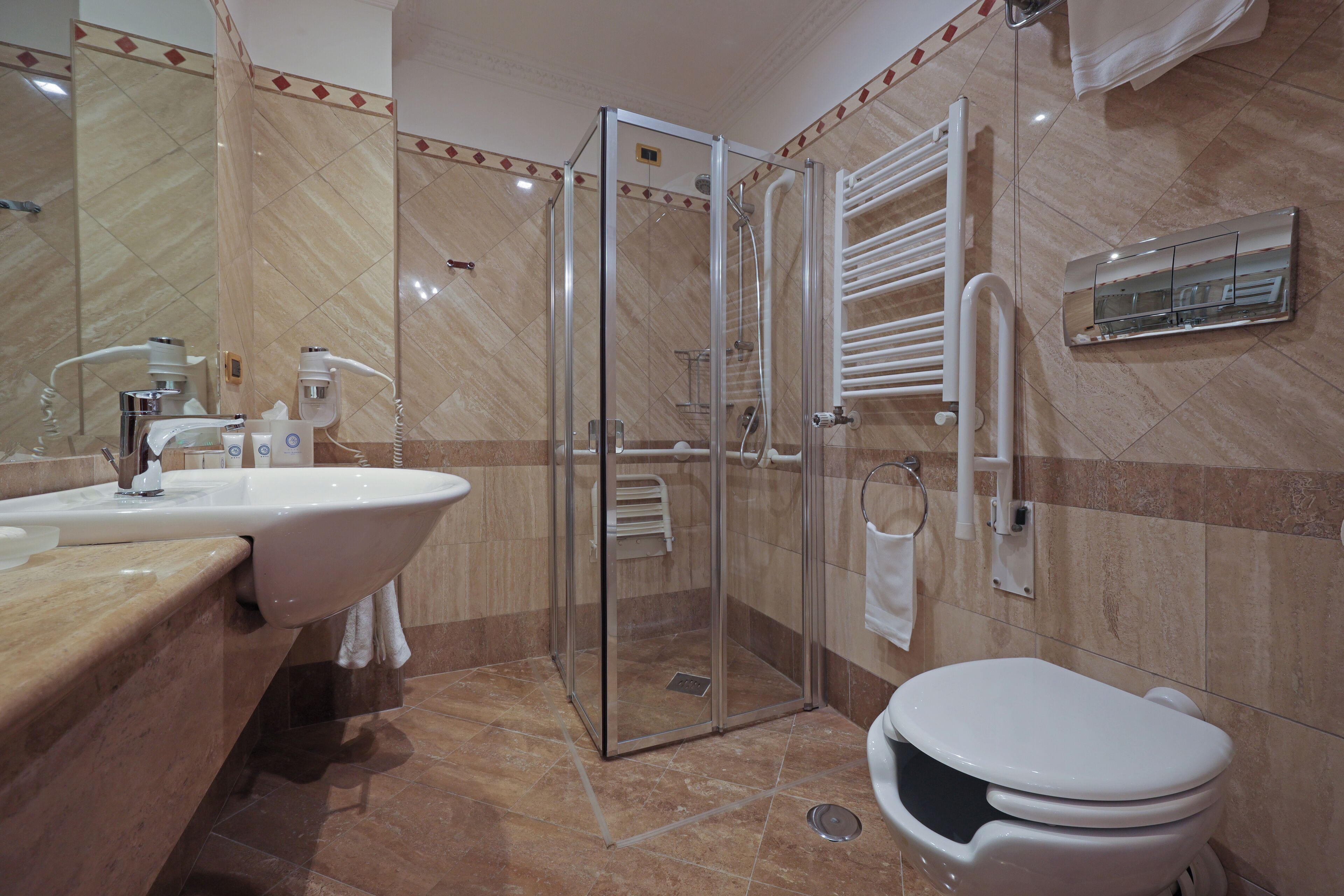 single room | accessible bathroom