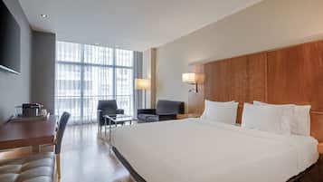 Chambre Supérieure, 1 très grand lit | Literie hypoallergénique, minibar, coffres-forts dans les chambres