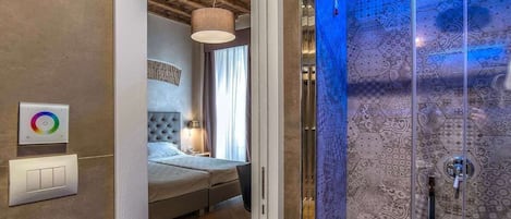 Coffres-forts dans les chambres, chambres insonorisées, Wi-Fi gratuit