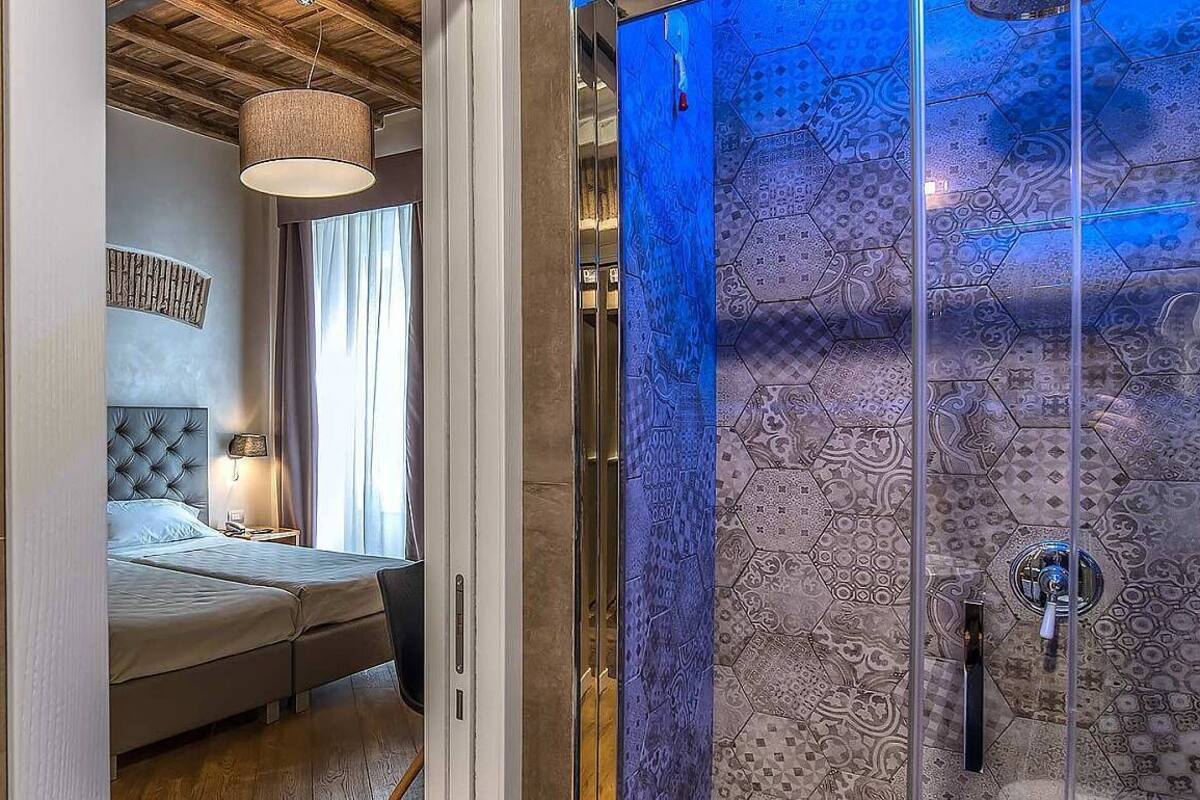 In-room safe, soundproofing, WiFi (free), bed sheets