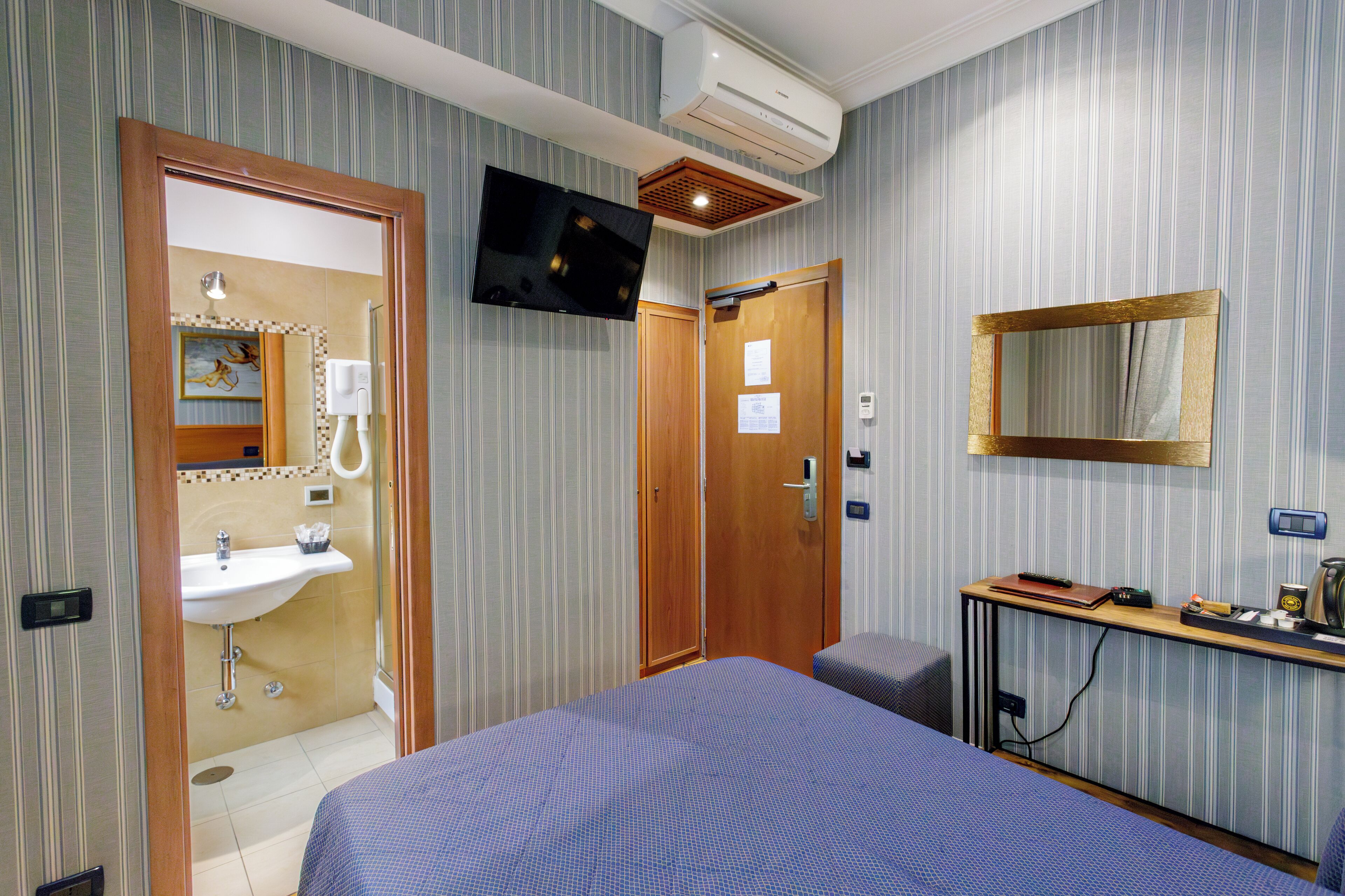 double room single use | 1 bedroom, premium bedding, minibar, in-room safe