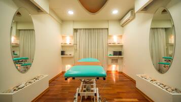 Couples treatment room(s), sauna, steam room, Turkish bath/hammam