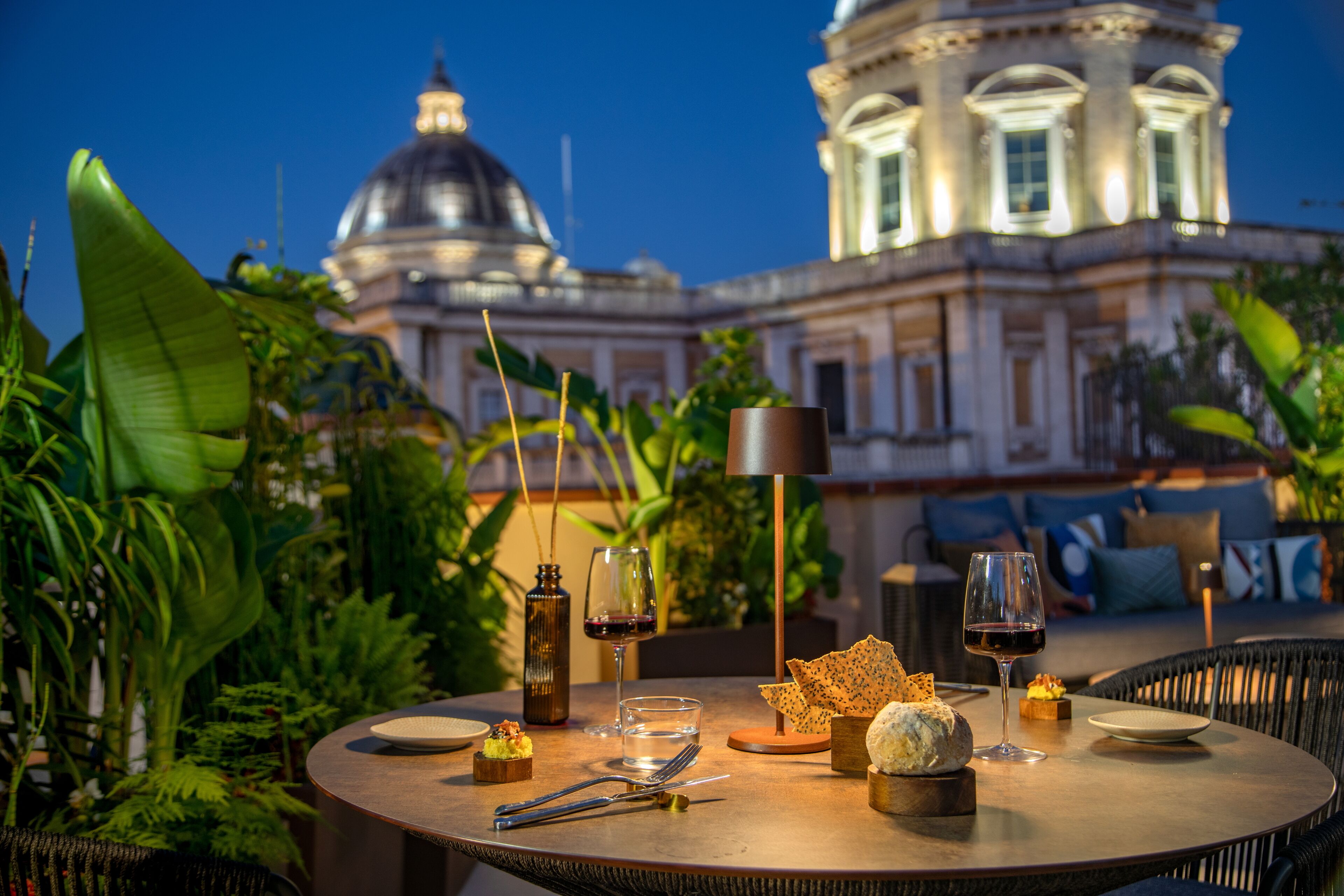 Lunch, dinner served; Middle Eastern cuisine, alfresco dining 