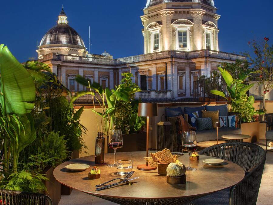 Lunch, dinner served; Middle Eastern cuisine, al fresco dining