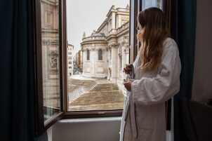 Deluxe Room, City View | Premium bedding, minibar, in-room safe, desk