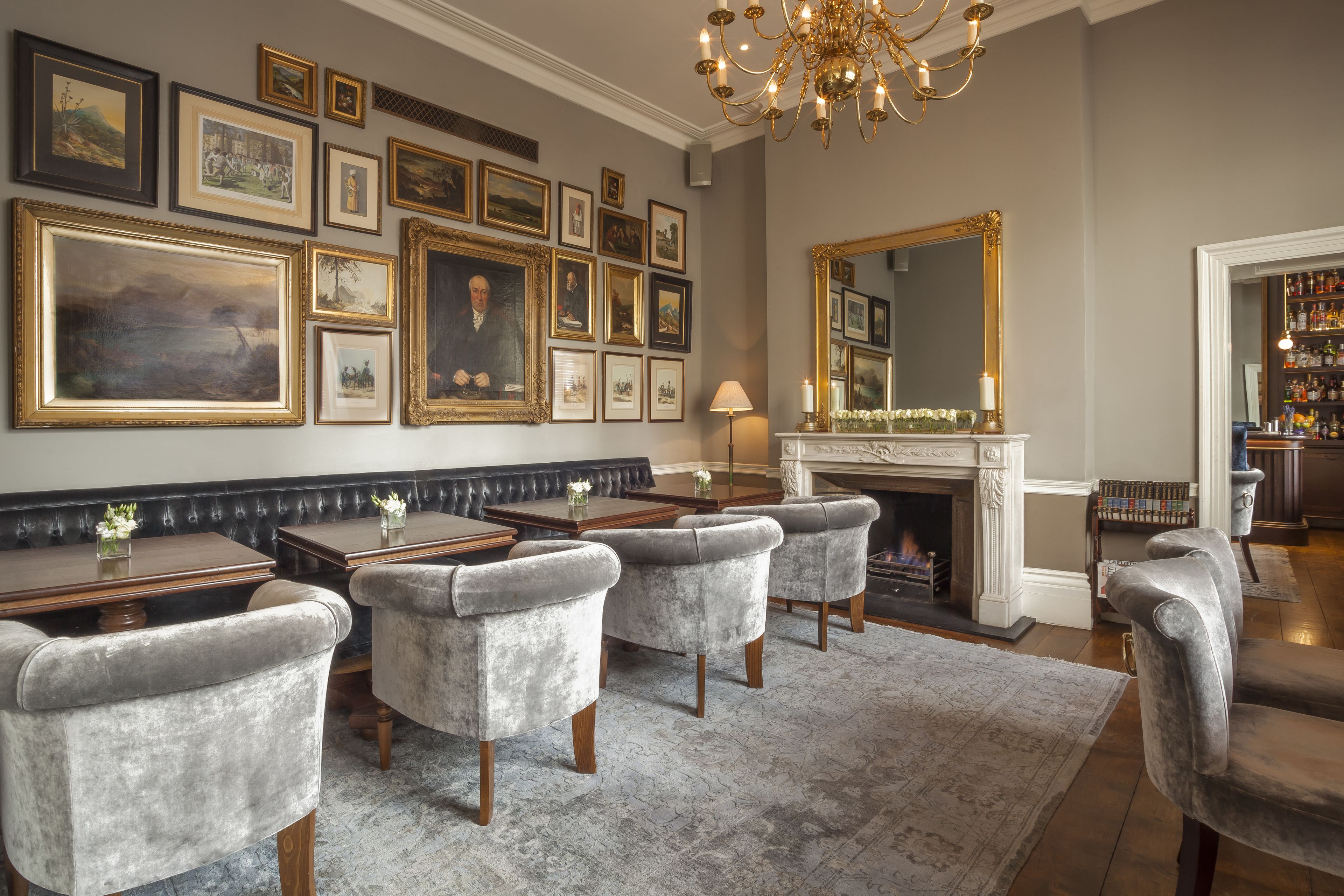 아침 식사, 점심 식사 및 저녁 식사 제공