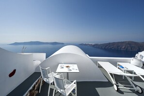 Honeymoon Room | Balcony