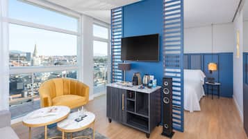 Minibar, in-room safe, blackout drapes, free cribs/infant beds
