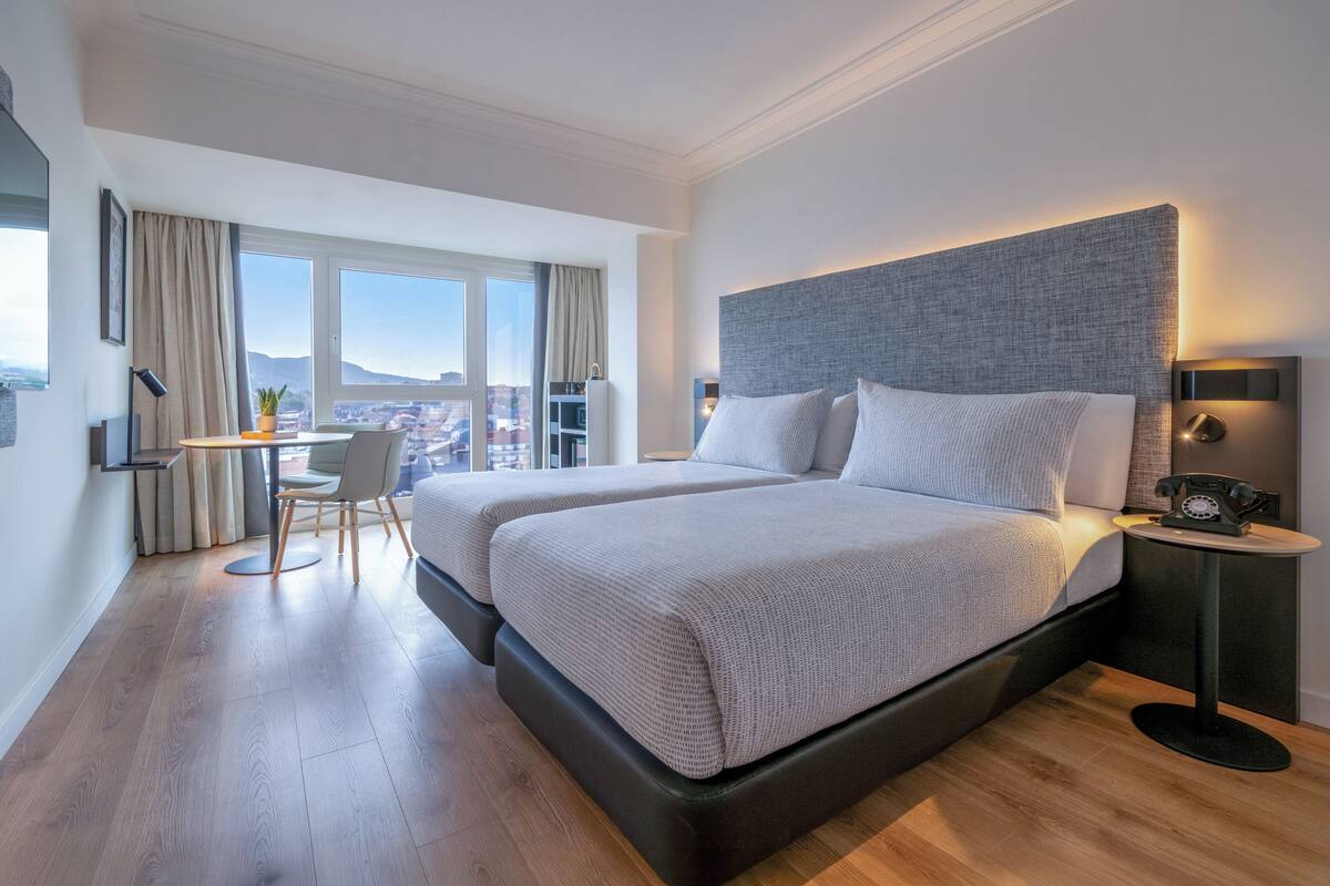 Minibar, in-room safe, blackout curtains, free WiFi
