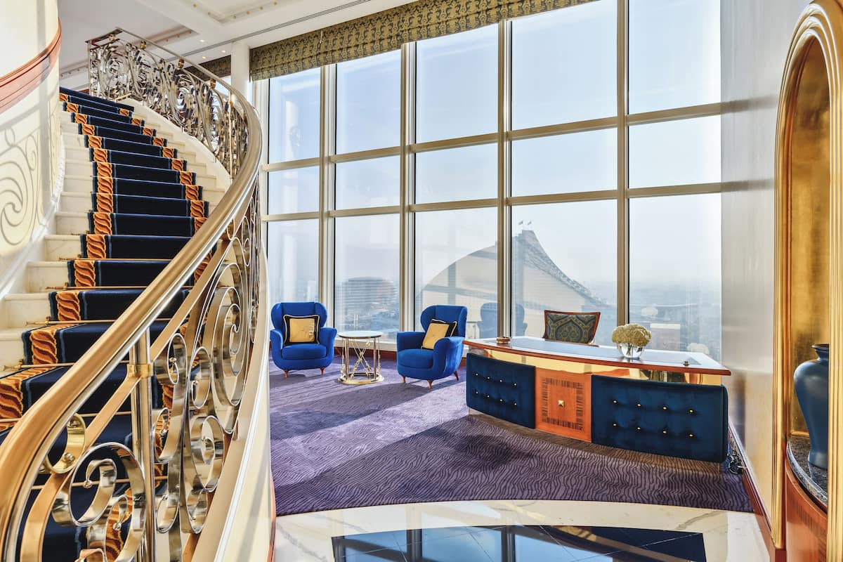 Duplex Panoramic Suite, Butler, Hermès Amenities, Spa & Beach Club Access (225sqm) | Blick auf die Stadt