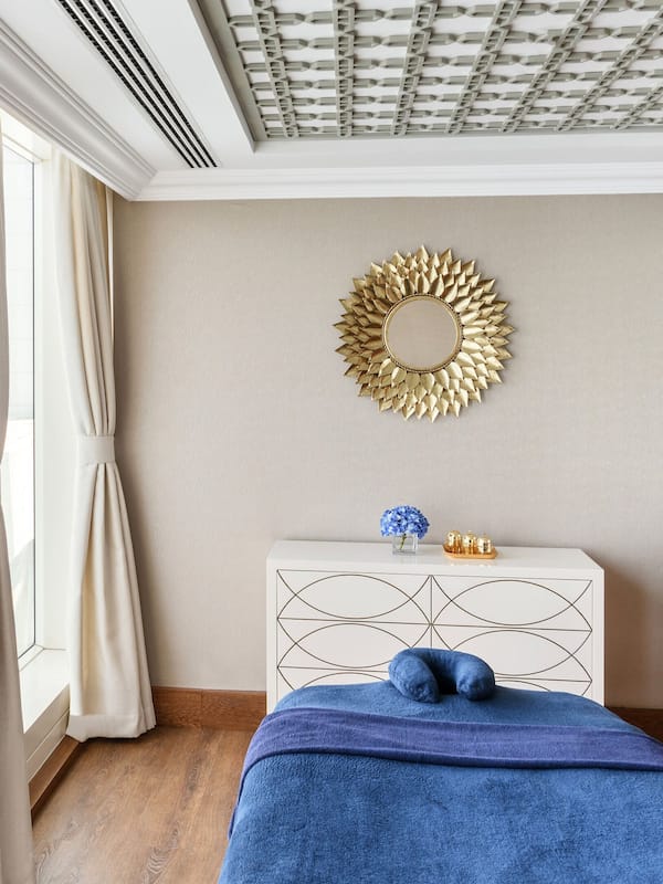 Couples treatment rooms, sauna, body treatments, aromatherapy