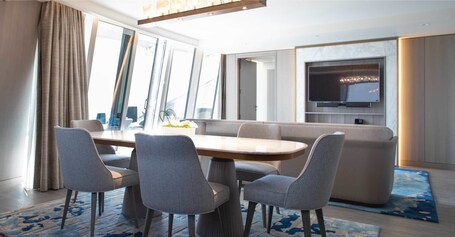Jumeirah Beach Hotel Dubai - Image 100