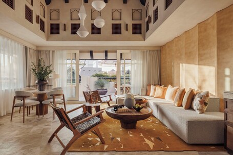 Jumeirah Beach Hotel Dubai - Image 65