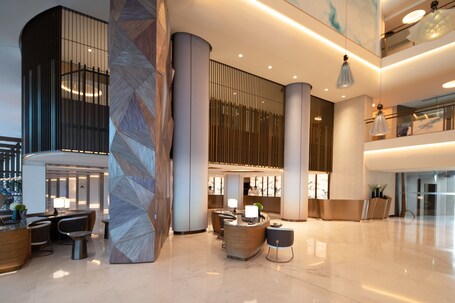 Jumeirah Beach Hotel Dubai - Image 12