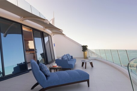 Jumeirah Beach Hotel Dubai - Image 117