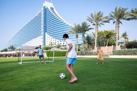Jumeirah Beach Hotel Dubai - Image 80