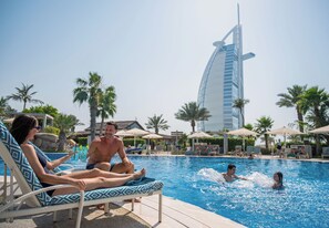 Point of interest - Jumeirah Beach Hotel Dubai (Dubai)