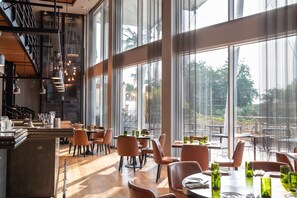 5 Restaurants, Frühstück, Mittagessen, Abendessen, internationale Küche