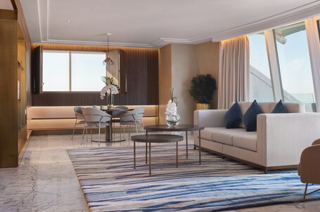 Jumeirah Beach Hotel Dubai - Image 34