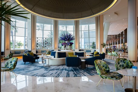 Jumeirah Beach Hotel Dubai - Image 7