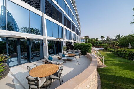 Jumeirah Beach Hotel Dubai - Image 50