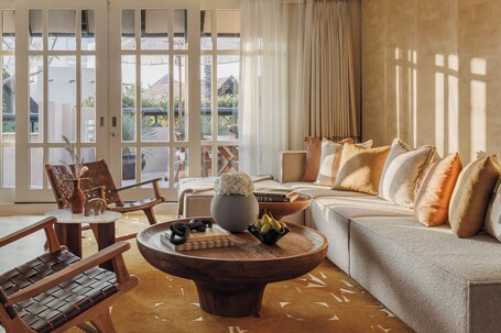 Jumeirah Beach Hotel Dubai - Image 63