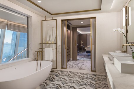 Jumeirah Beach Hotel Dubai - Image 58
