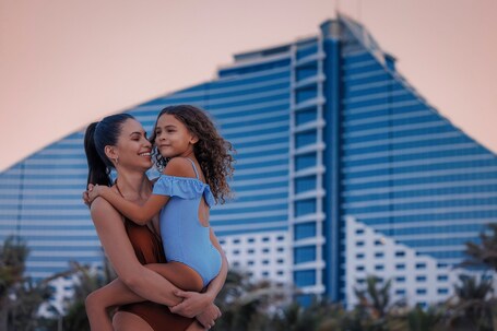 Jumeirah Beach Hotel Dubai - Image 27