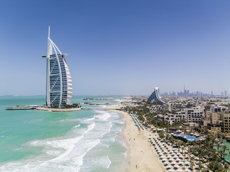 Jumeirah Beach Hotel Dubai - Image 6
