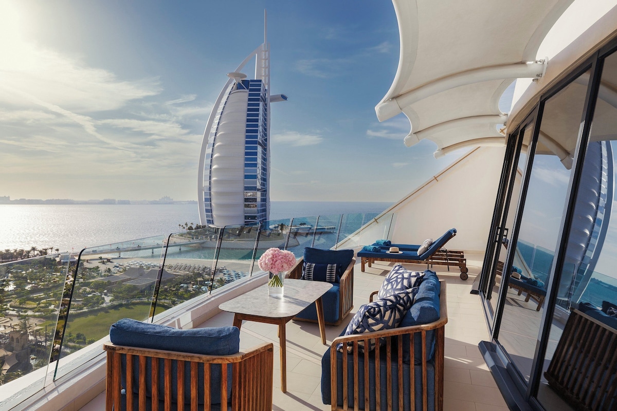 Jumeirah Beach Hotel Dubai