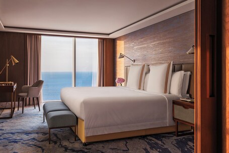 Jumeirah Beach Hotel Dubai - Image 124