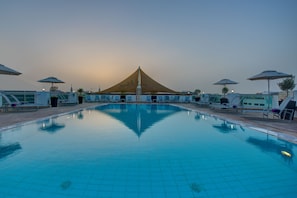 Outdoor pool - J5 Hotels - Port Saeed (Dubai)