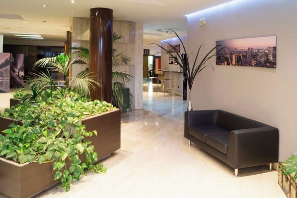 Reception - Hotel Puertollano (Puertollano)